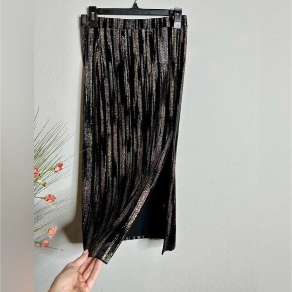 NWT  Topshop Velvet Black Midi  Skirt With Metallic Glitter Gold And Silver SZ 6 - Picture 5 of 8